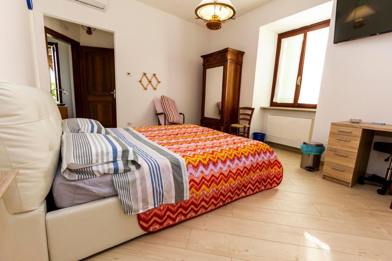 La Colomba B&B Castellaro  Dış mekan fotoğraf